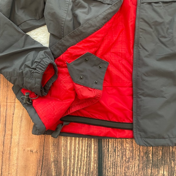 Burton Snowboarding Jacket - Picture 3 of 8